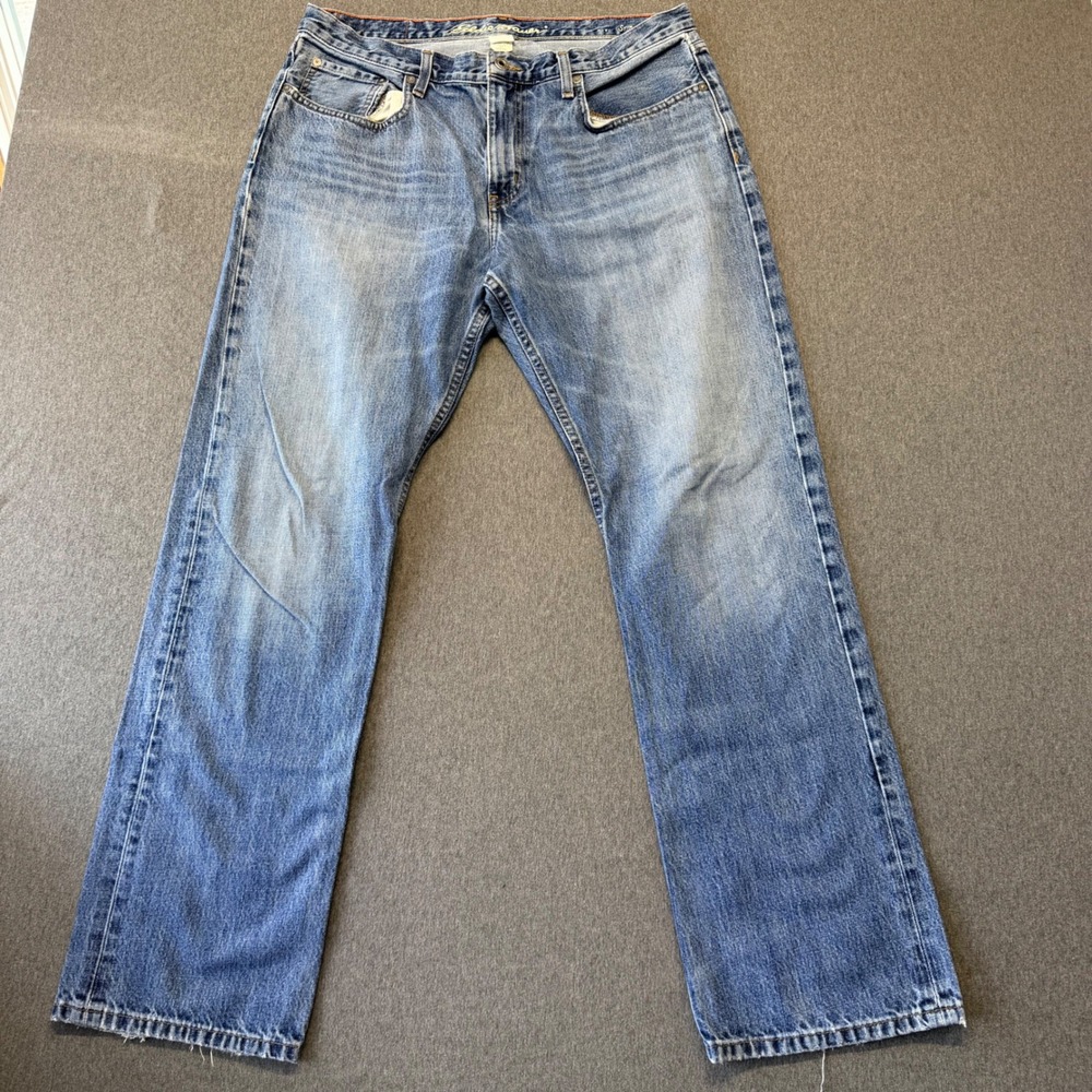 Eddie Bauer Mens Straight Leg Jeans Medium Wash Blue Denim 35x32